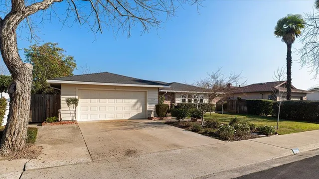 $539,900 | 3724 Columbine Drive, Modesto, CA 95356