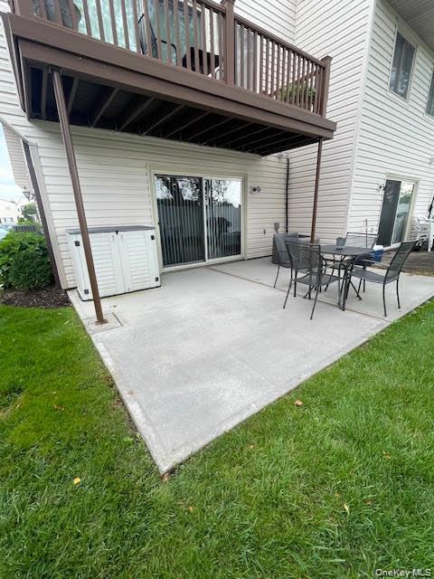 650 Newbridge Road, Unit 33 East Meadow, NY 11554 - Photo 9 of 12