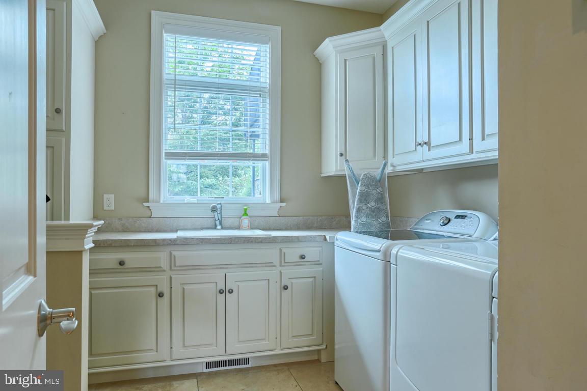 28 Sunset Circle Lititz, PA 17543 - Photo 15 of 37 Gallery Image 15