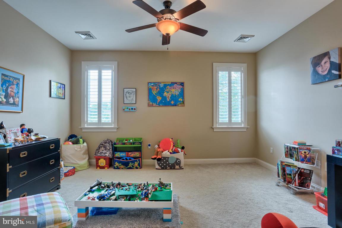 28 Sunset Circle Lititz, PA 17543 - Photo 23 of 37 Gallery Image 23
