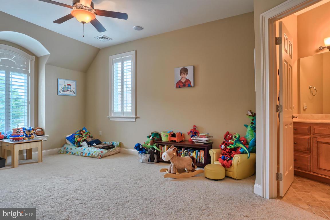 28 Sunset Circle Lititz, PA 17543 - Photo 26 of 37 Gallery Image 26