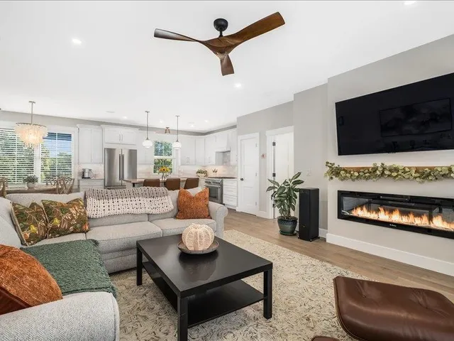 $595,000 | 87 South Main Street, Unit 2, Concord, NH 03301