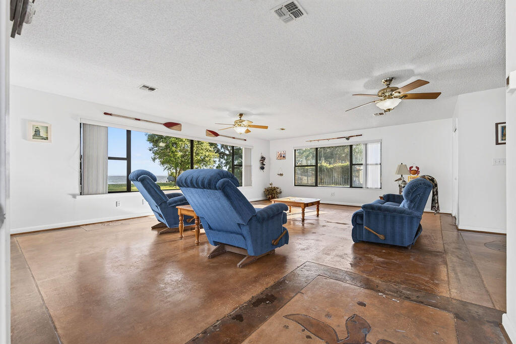 4658 County Highway 83A West Freeport, FL 32439 - Photo 10 of 62 Image00010