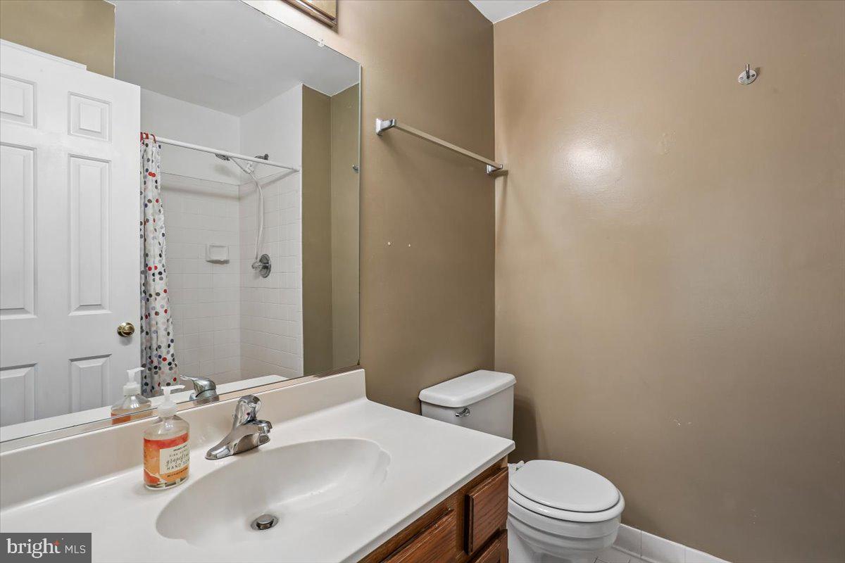 2459 McCormick Road Rockville, MD 20850 - Photo 25 of 54 Primary Bathroom