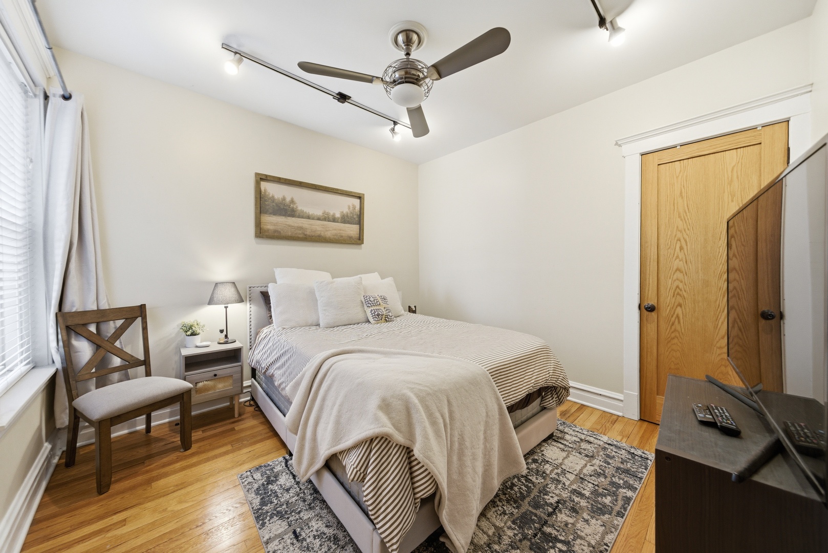 1539 West Addison Street Chicago, IL 60657 - Photo 24 of 40