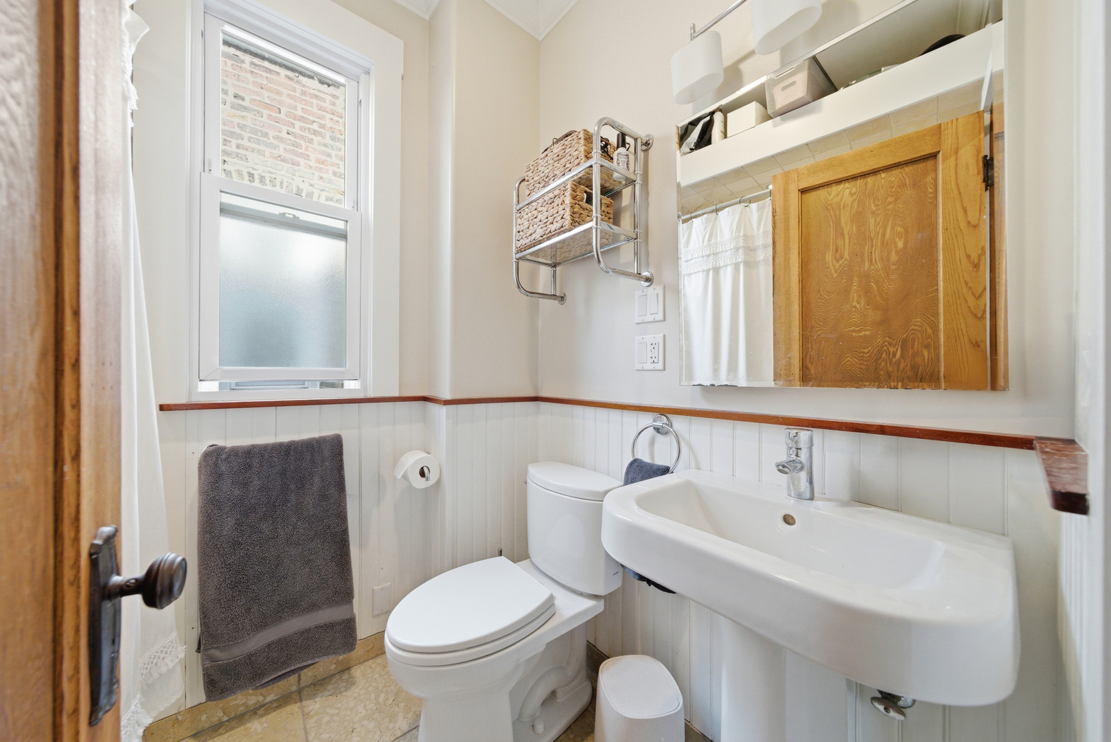 1539 West Addison Street Chicago, IL 60657 - Photo 27 of 40