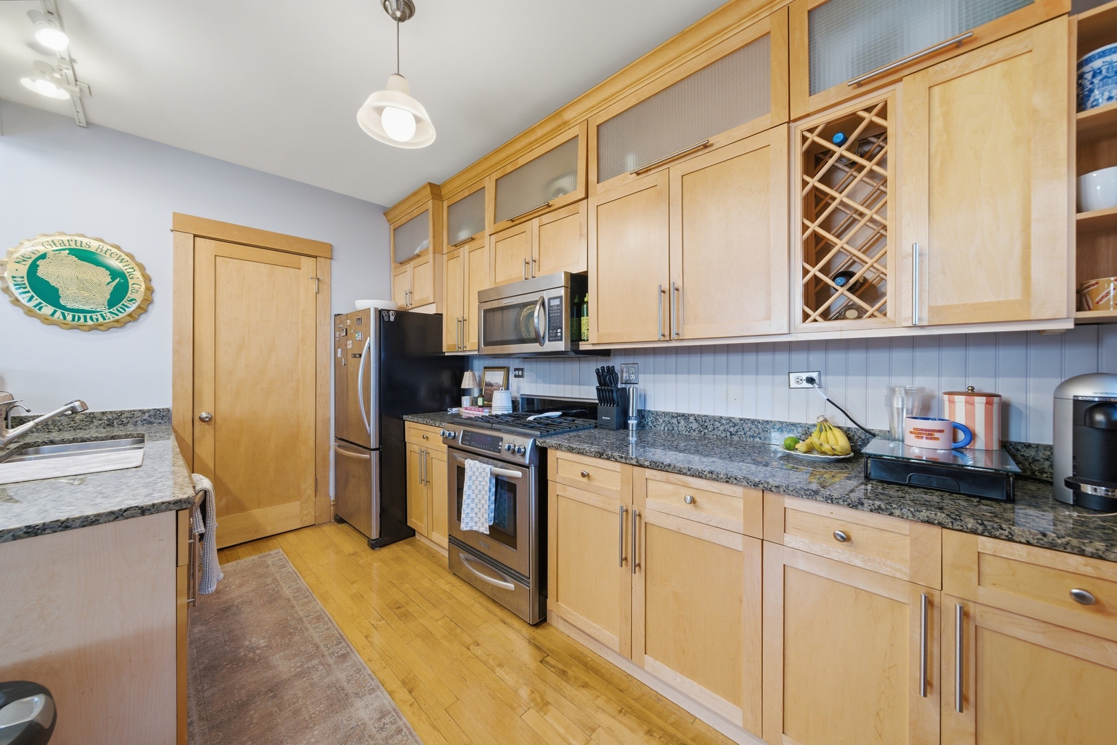 1539 West Addison Street Chicago, IL 60657 - Photo 31 of 40