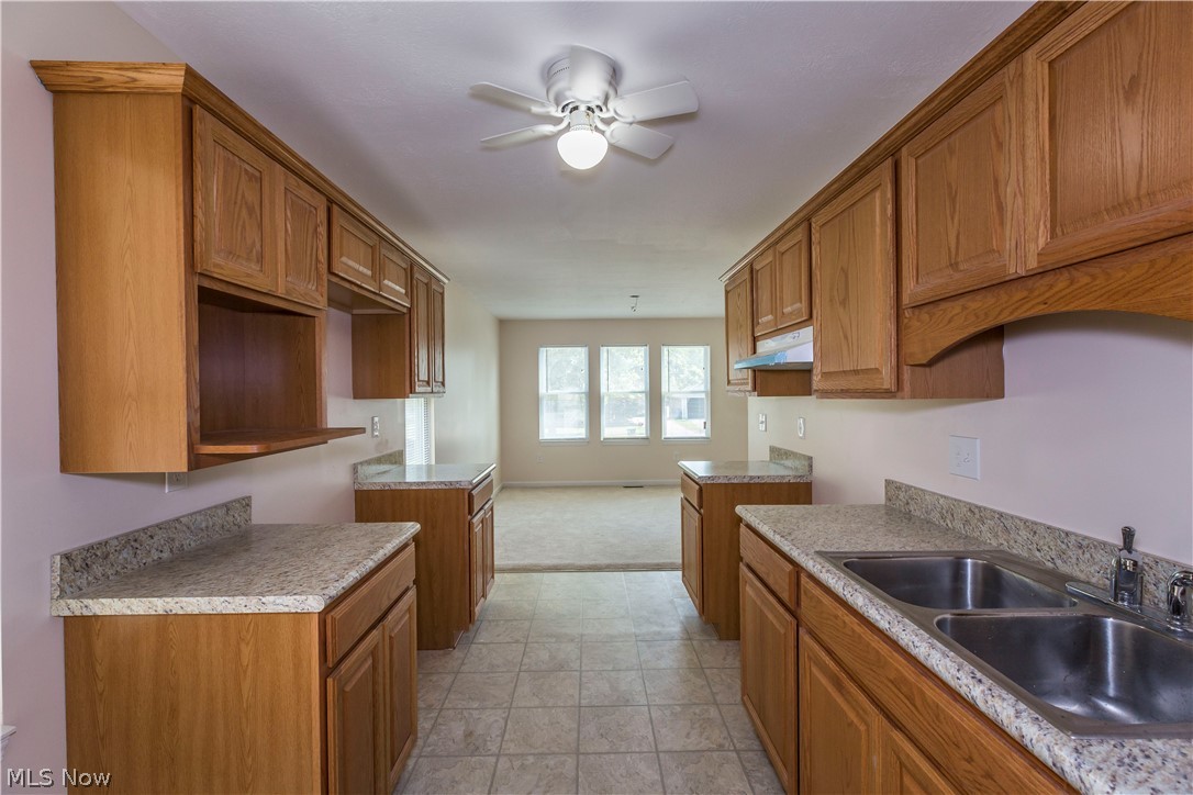23804 Knickerbocker Road Bay Village, OH 44140 - Photo 7 of 33 Gallery Image 7