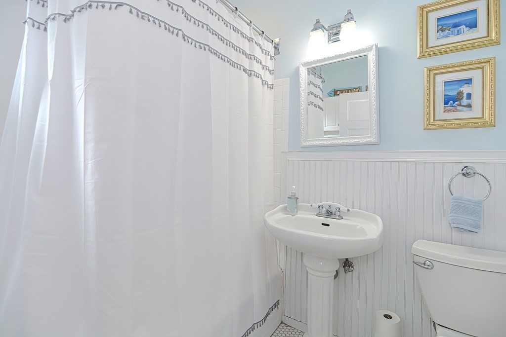 10 Riverside Place Walpole, MA 02081 - Photo 26 of 38 Gallery Image 26