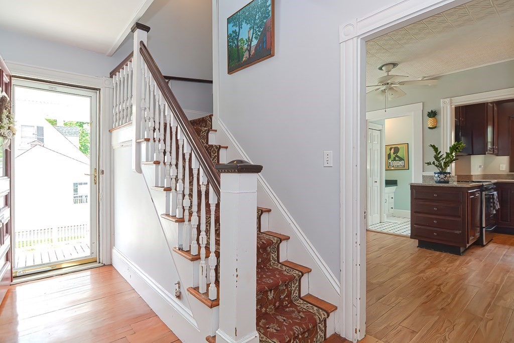 10 Riverside Place Walpole, MA 02081 - Photo 4 of 38 Gallery Image 4