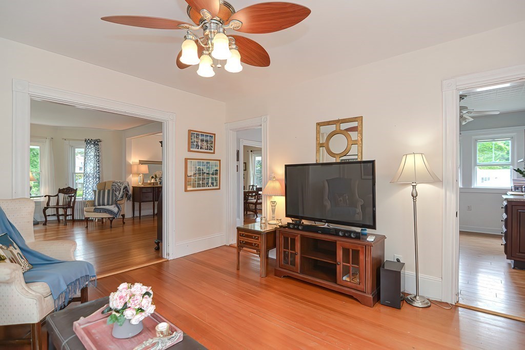 10 Riverside Place Walpole, MA 02081 - Photo 10 of 38 Gallery Image 10