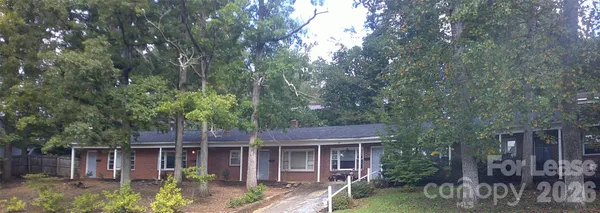 $975 | 435 Arlington Circle Northwest, Unit D, Lenoir, NC 28645