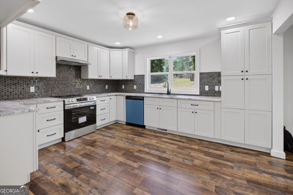 201 Cove Access Road Talladega, AL 35160 - Photo 12 of 39 Gallery Image 12