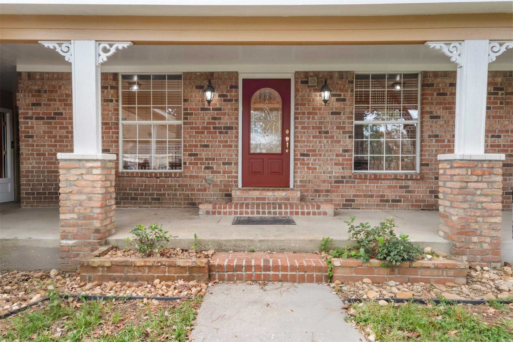 6900 Gregdale Road Houston, TX 77049 - Photo 3 of 49 a front view of a house