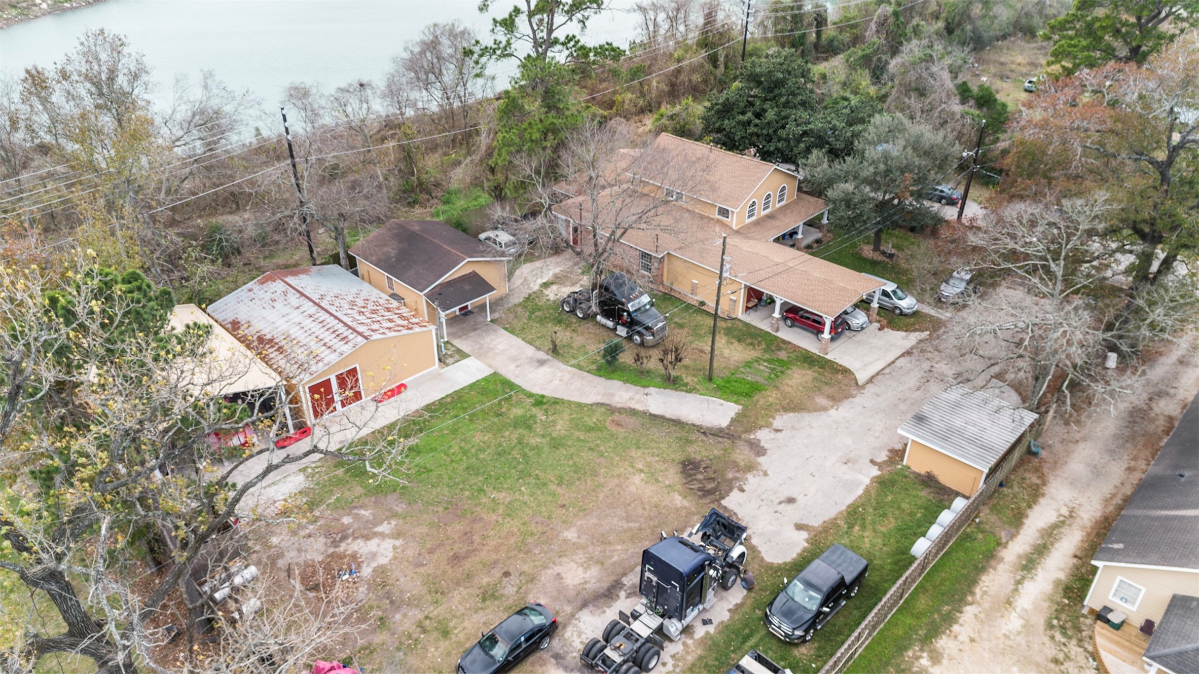6900 Gregdale Road Houston, TX 77049 - Photo 44 of 49 an aerial view of a house with a yard