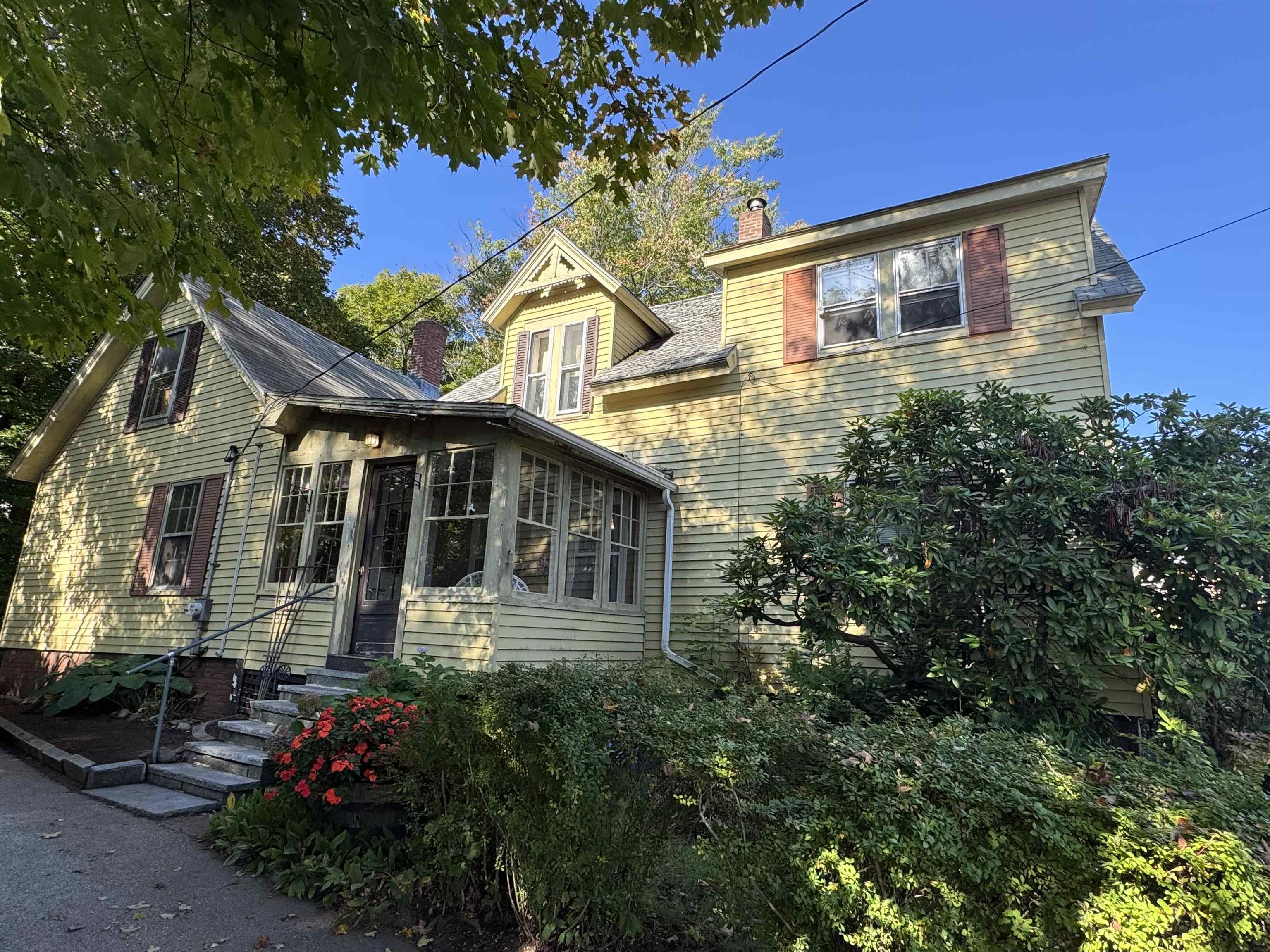 83 Rumford Street Concord, NH 03301 - Photo 2 of 17