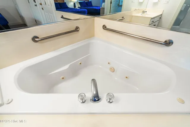 $245,000 | 330 South Middleton Drive Northwest, Unit 1001, Calabash, NC 28467