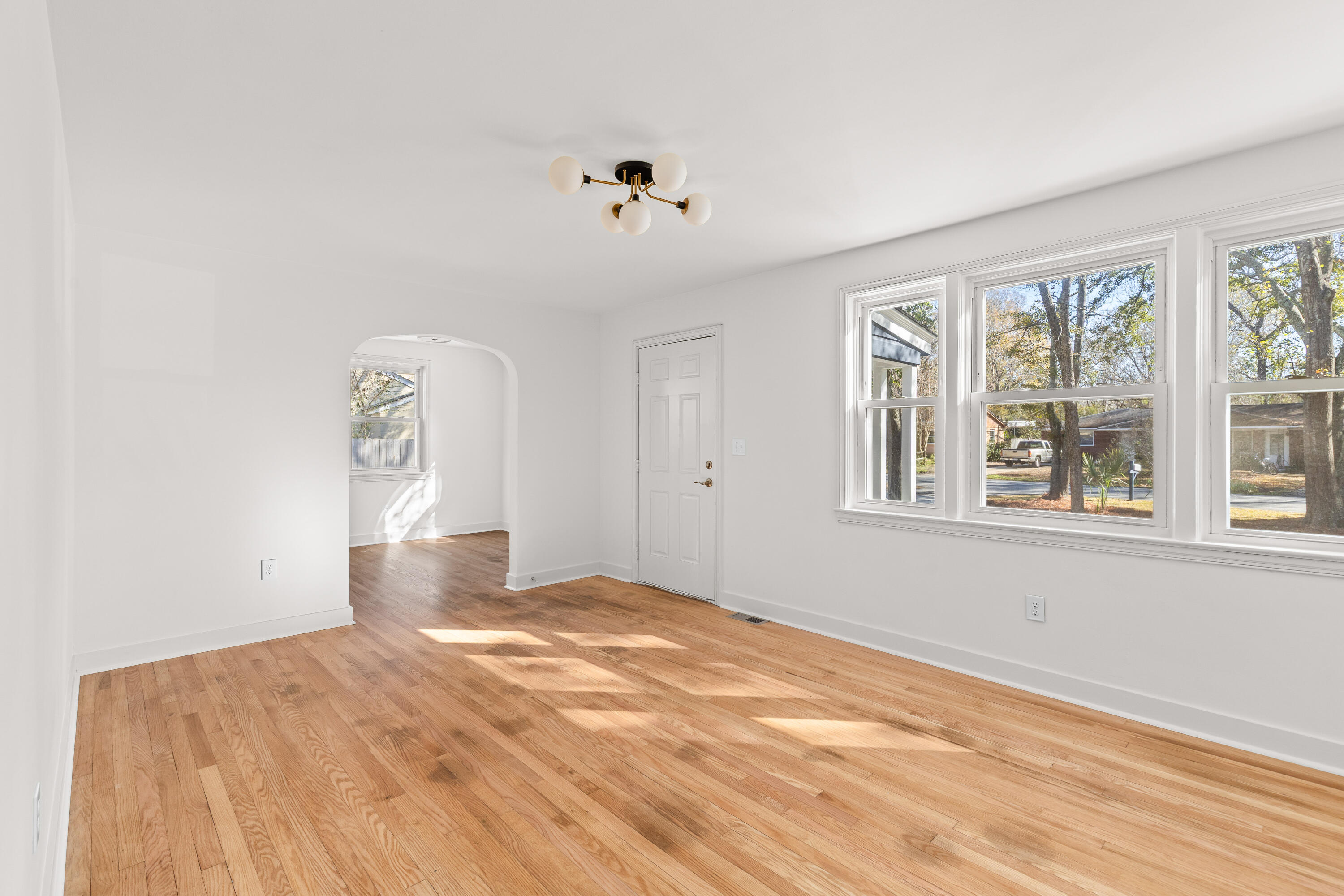 343 Howle Avenue Charleston, SC 29412 - Photo 6 of 26 343-Howle-2