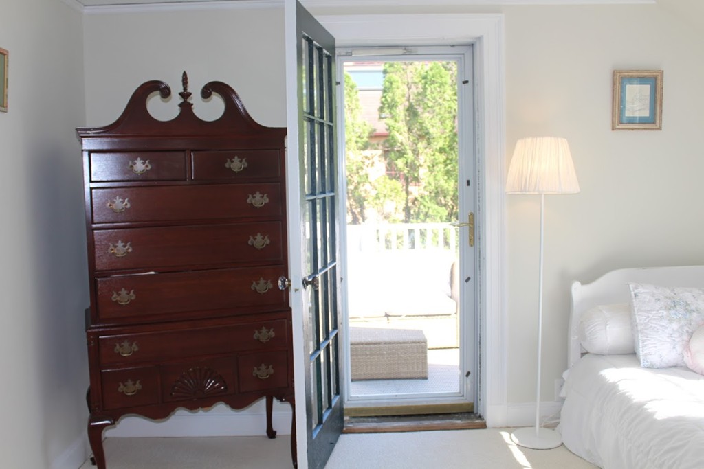 42 Holman Road Newton, MA 02466 - Photo 16 of 17 Gallery Image 16