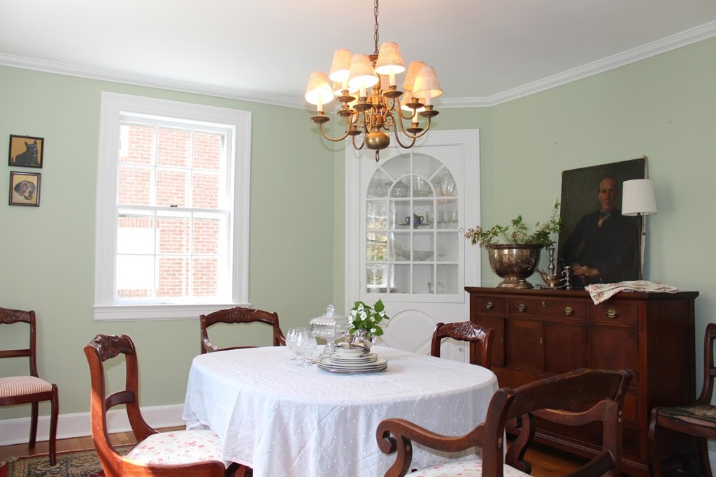 42 Holman Road Newton, MA 02466 - Photo 5 of 17 Gallery Image 5