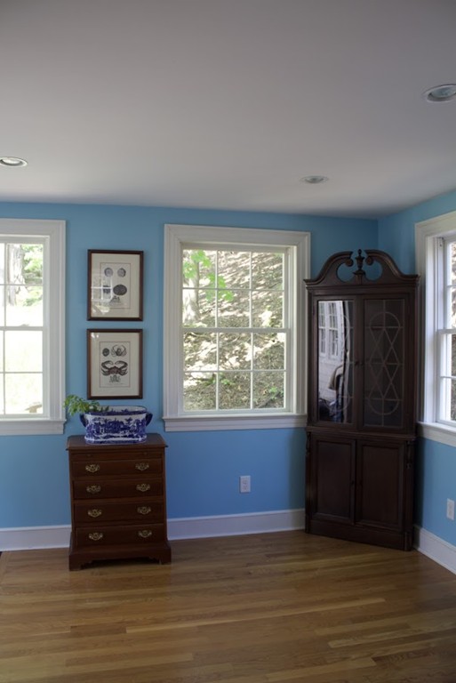 42 Holman Road Newton, MA 02466 - Photo 8 of 17 Gallery Image 8
