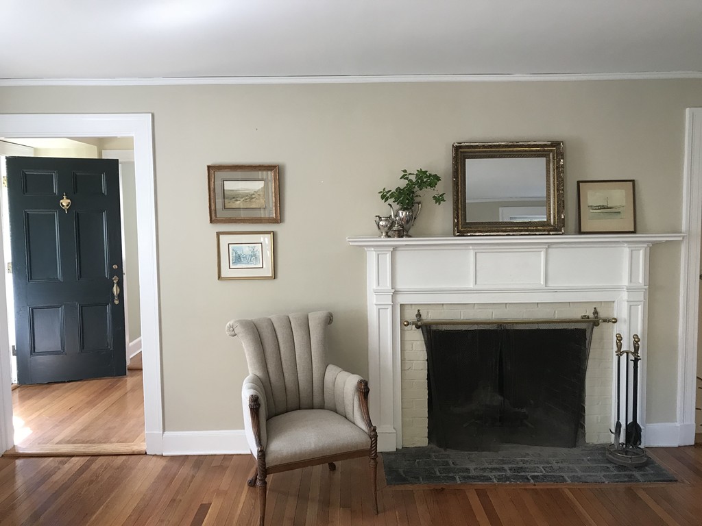 42 Holman Road Newton, MA 02466 - Photo 9 of 17 Gallery Image 9