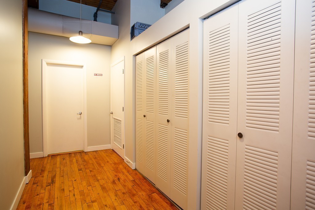 158-166 Chestnut Street, Unit 2F Springfield, MA 01103 - Photo 19 of 27