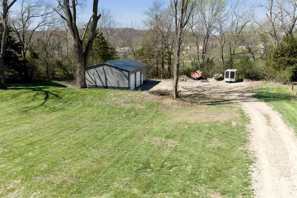 $360,000 | 34287 167th Street, Leavenworth, KS 66048