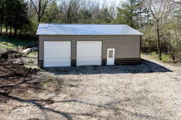 $360,000 | 34287 167th Street, Leavenworth, KS 66048