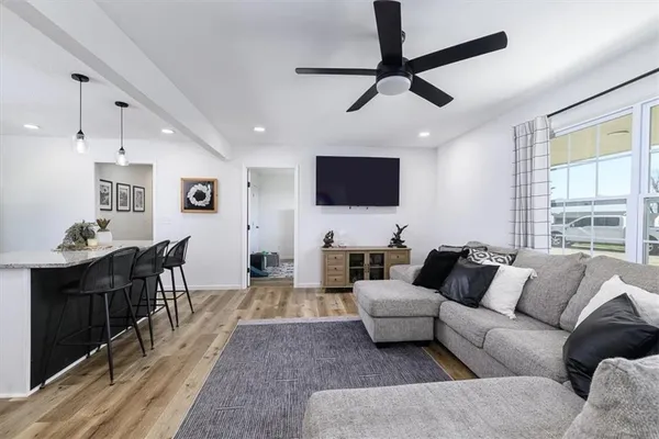 $360,000 | 34287 167th Street, Leavenworth, KS 66048