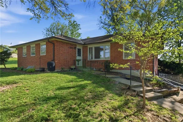 $349,900 | 700 Hillcrest Road, Farley, MO 64028