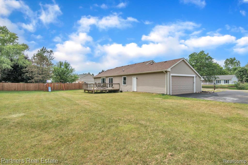 8938 McColl Road Brighton, MI 48116 - Photo 44 of 48 Gallery Image 44