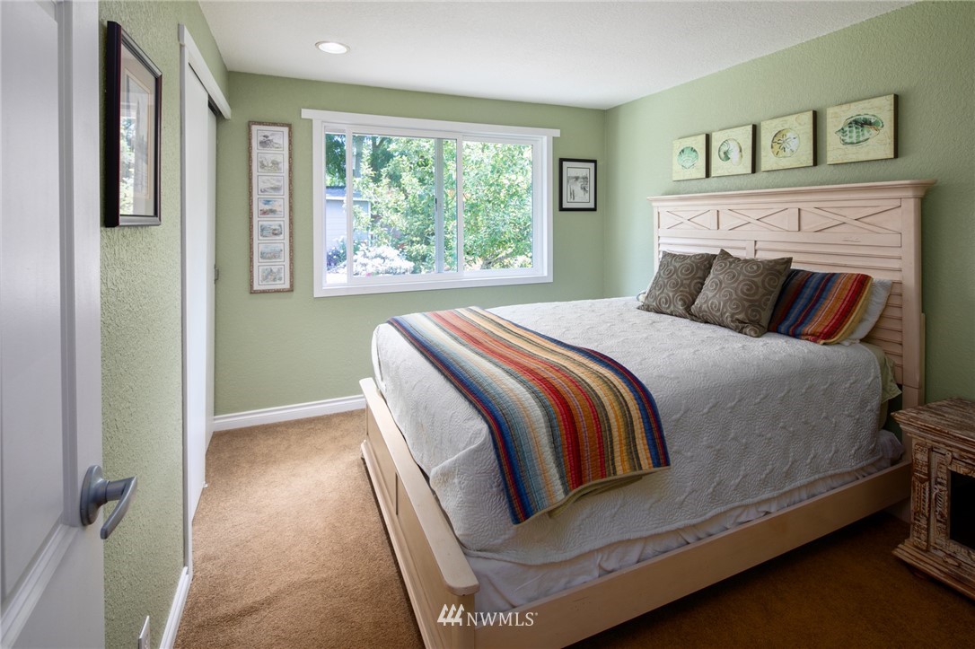 8206 211th Place Southwest Edmonds, WA 98026 - Photo 17 of 25 Gallery Image 17