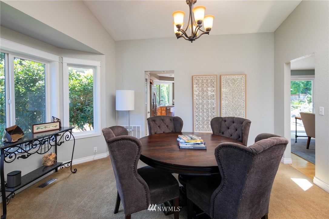 8206 211th Place Southwest Edmonds, WA 98026 - Photo 9 of 25 Gallery Image 9