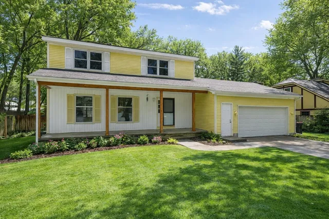 $399,900 | 1659 Chateau Drive Southwest, Wyoming, MI 49519