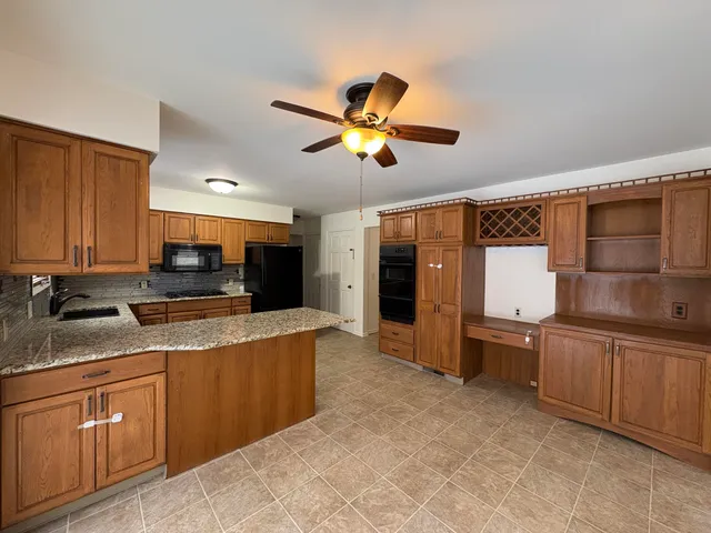 $399,900 | 1659 Chateau Drive Southwest, Wyoming, MI 49519