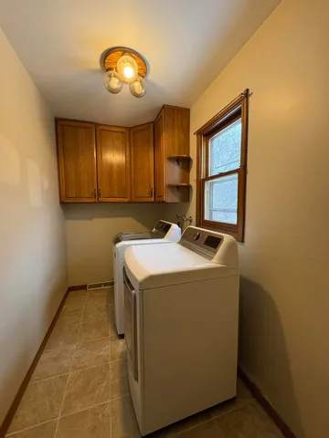 $399,900 | 1659 Chateau Drive Southwest, Wyoming, MI 49519