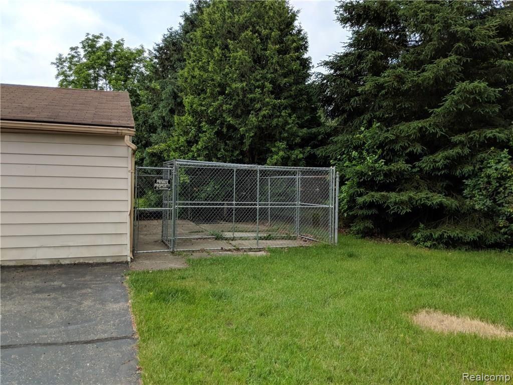 38287 Tyler Road Romulus, MI 48174 - Photo 4 of 31