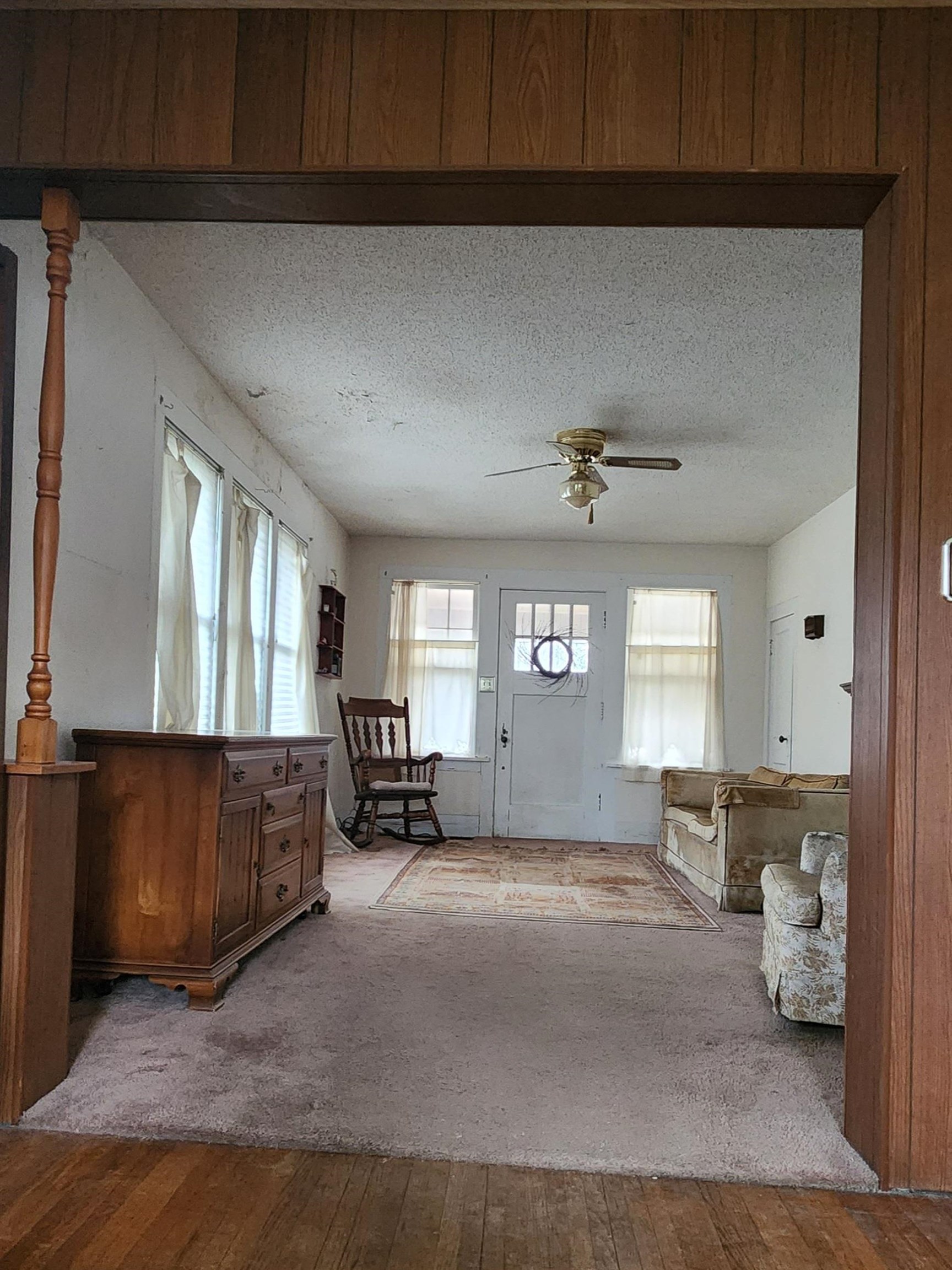 215 West Pleasant Street Angola, IN 46703 - Photo 3 of 22