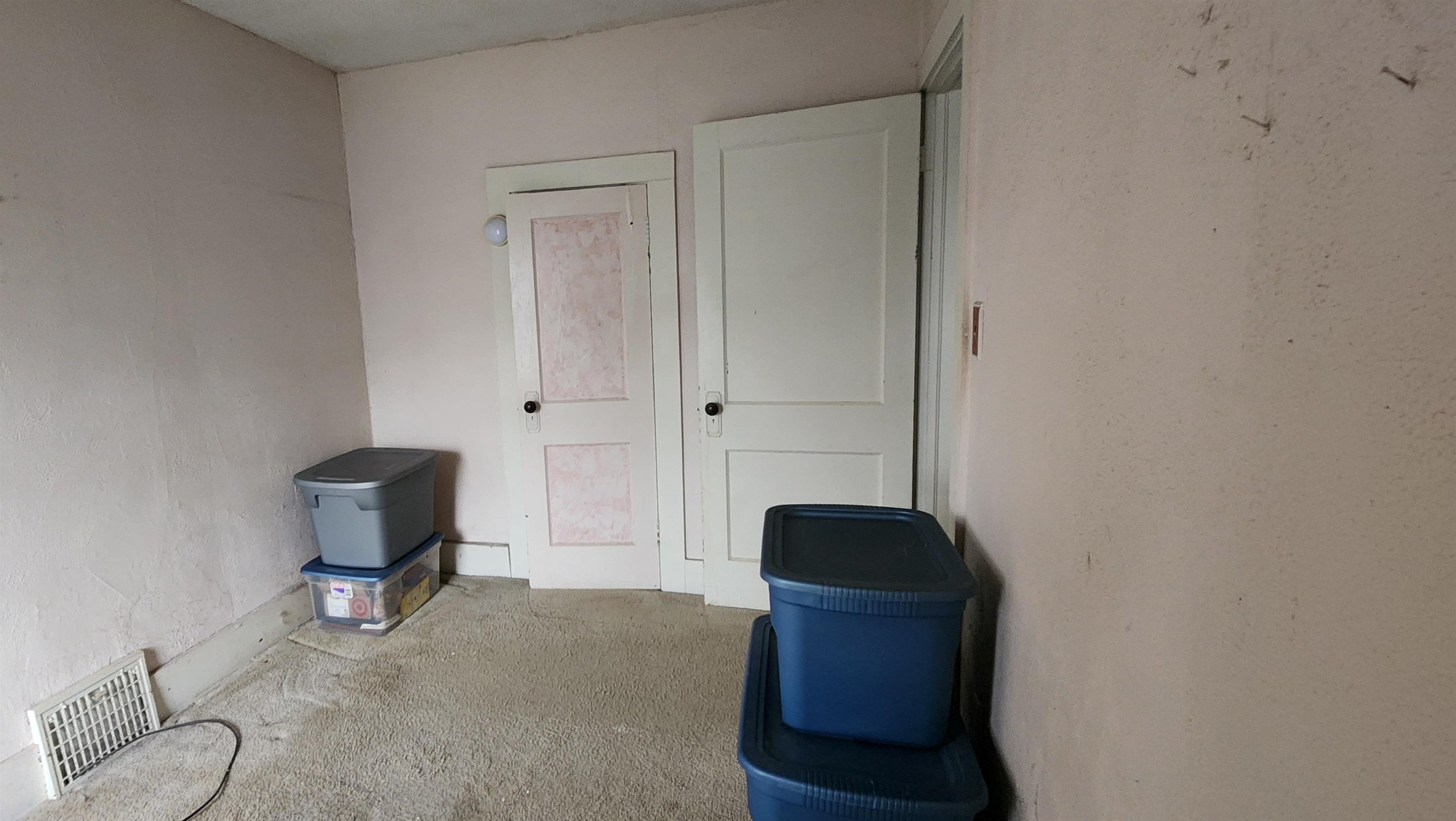 215 West Pleasant Street Angola, IN 46703 - Photo 7 of 22