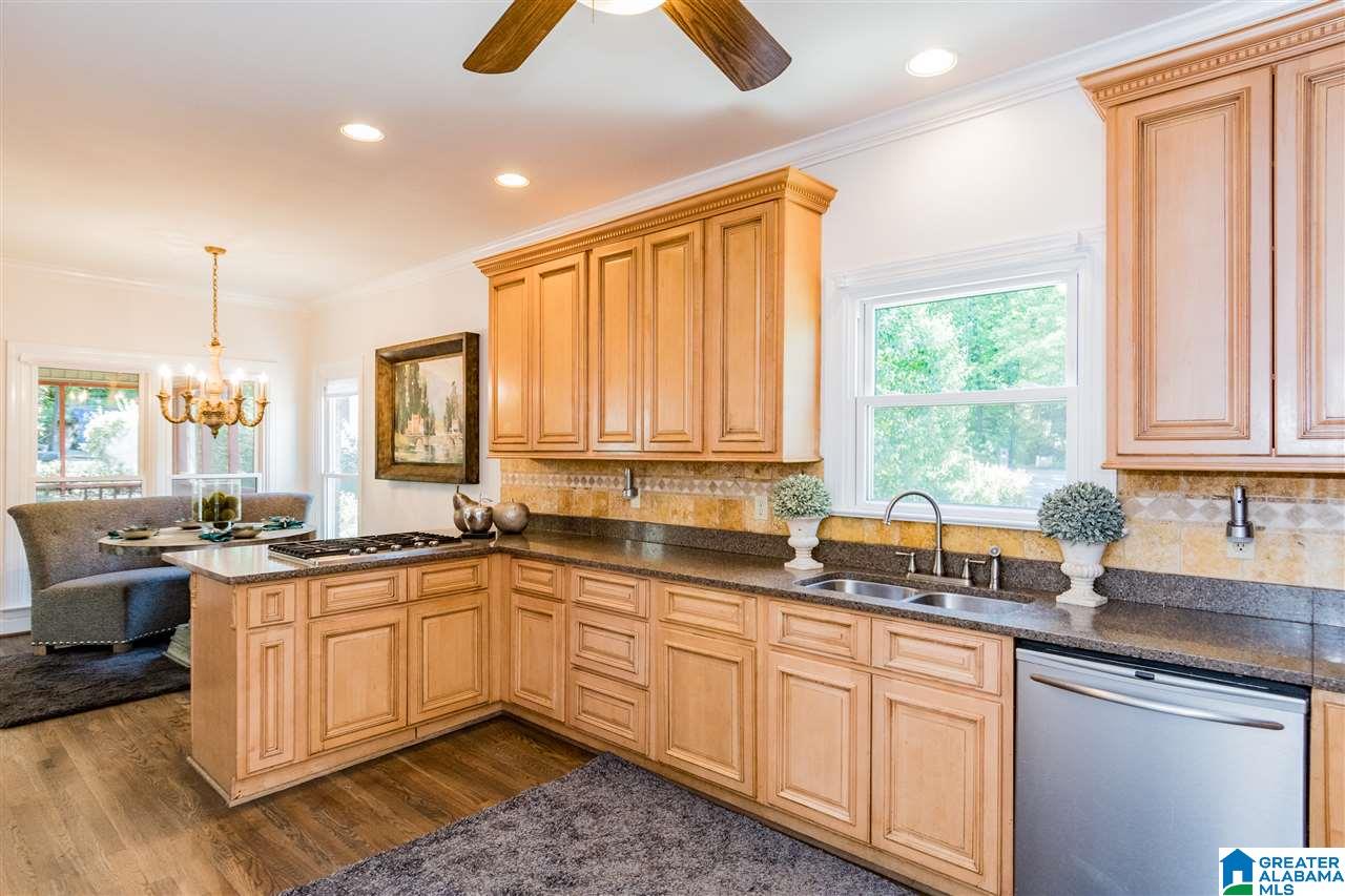 2501 Cobblestone Way Birmingham, AL 35226 - Photo 10 of 39