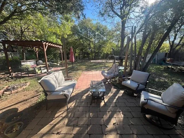 $1,800 | 1613 Martel Avenue, Fort Worth, TX 76103