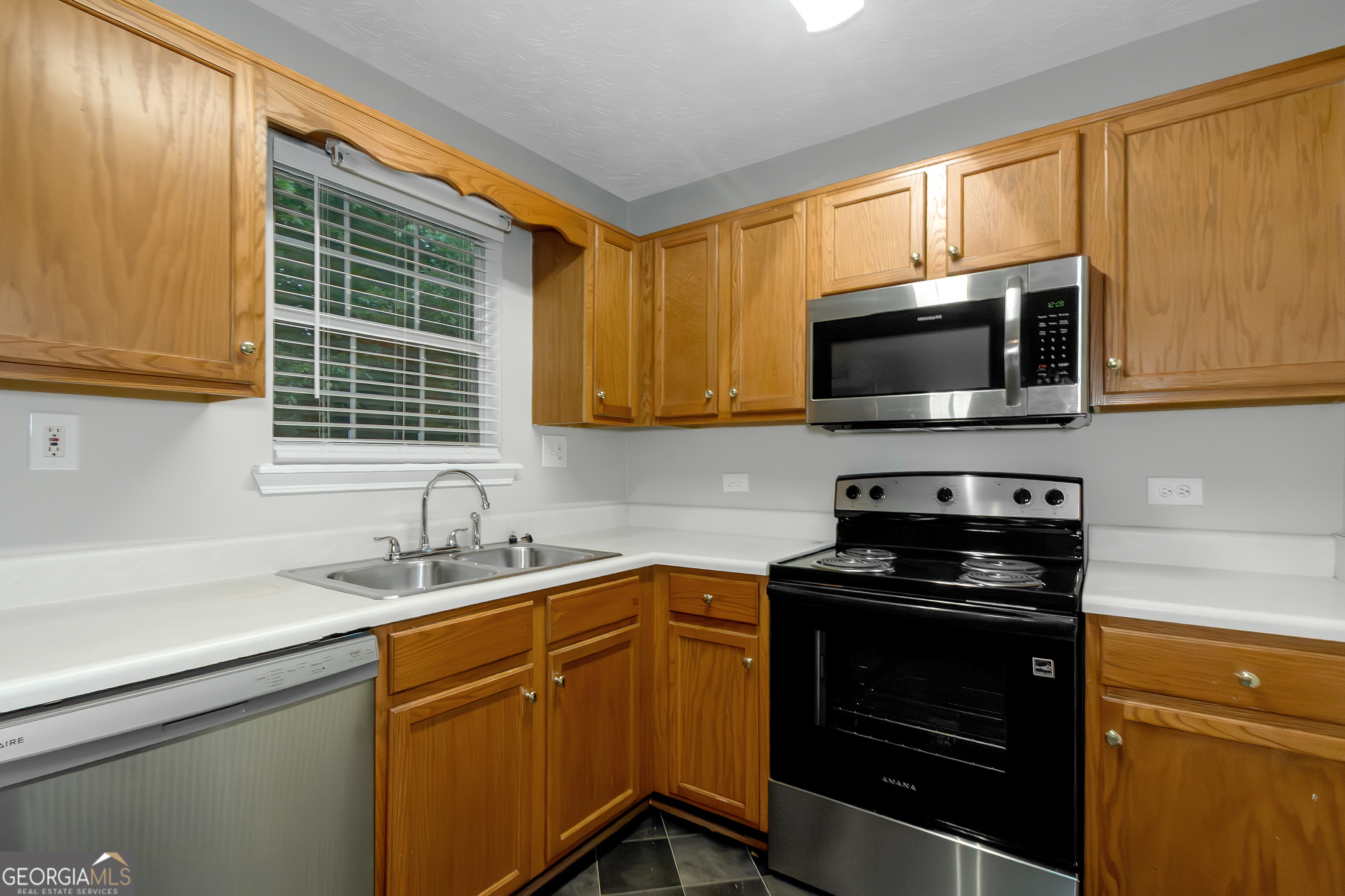 564 Rustin Drive Dallas, GA 30157 - Photo 9 of 23