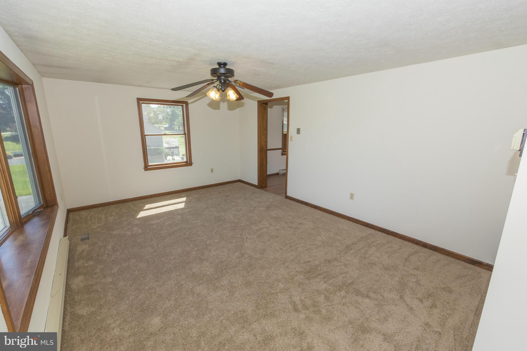 16921 Spielman Road Fairplay, MD 21733 - Photo 10 of 30 Family Room