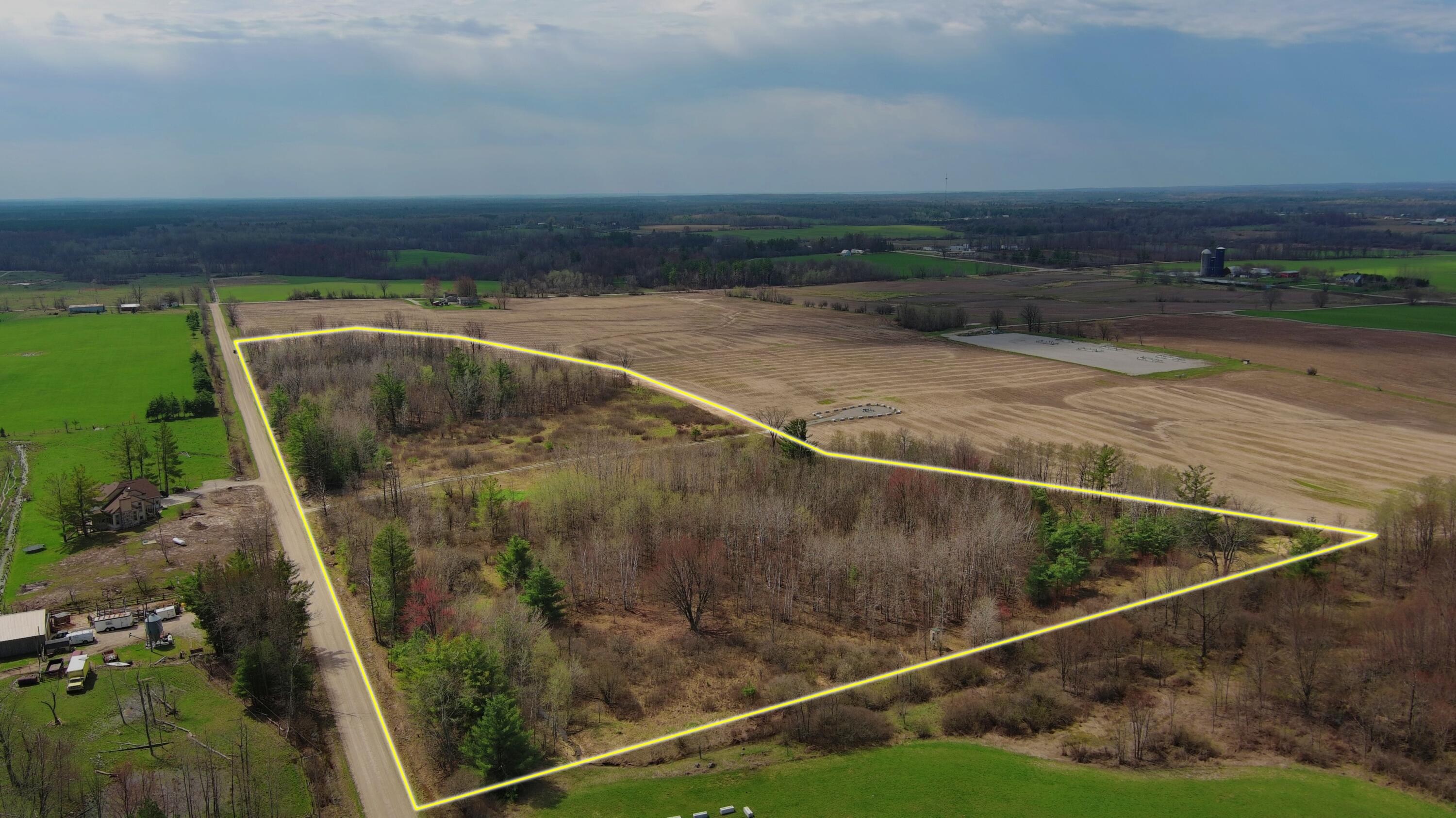 V/l Clareola Road Marion, MI 49665 - Photo 1 of 20 Lot Lines (N to S)