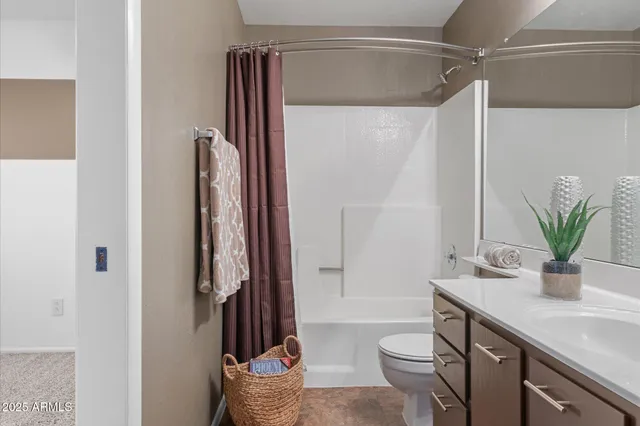 $2,650 | 18416 North 46th Place, Phoenix, AZ 85032