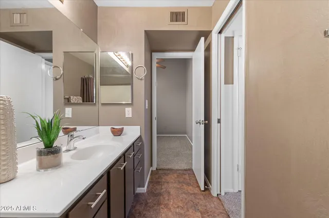 $2,650 | 18416 North 46th Place, Phoenix, AZ 85032