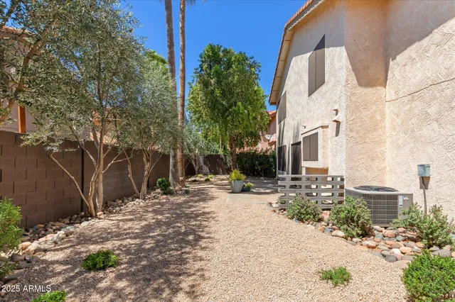 $2,650 | 18416 North 46th Place, Phoenix, AZ 85032