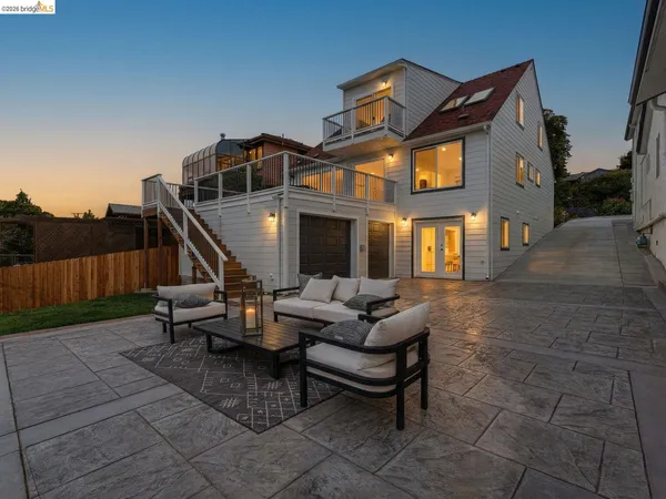a building outdoor space with patio furniture