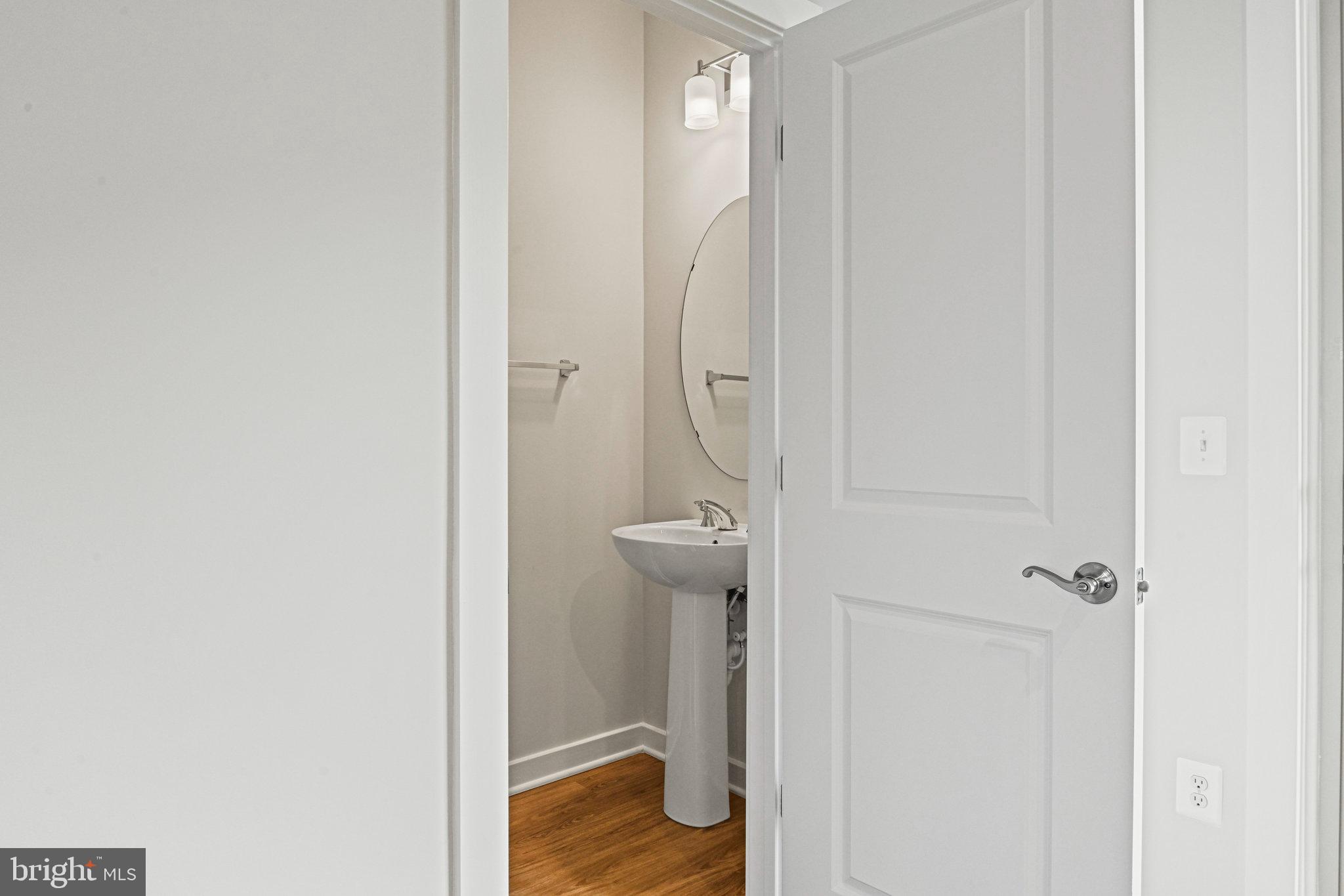 2172 Glacier Road Herndon, VA 20170 - Photo 17 of 33 a bathroom with a shower and a toilet